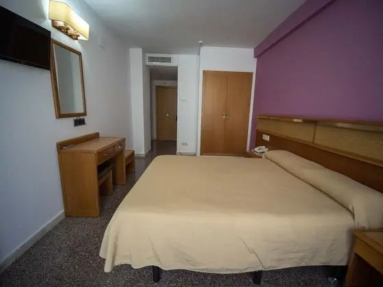 Standard Tek Büyük veya İki Ayrı Yataklı Oda