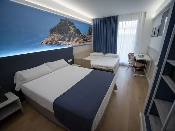 Superior Dört Kişilik Oda (2 adults + 2 children)