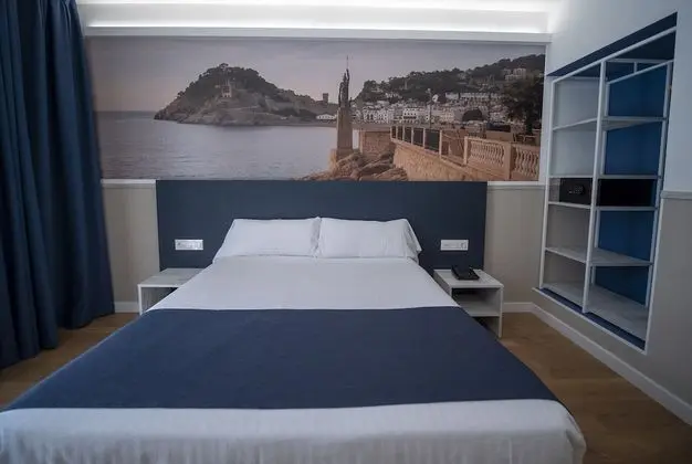 Superior Tek Büyük Yataklı Oda (2 Adults)