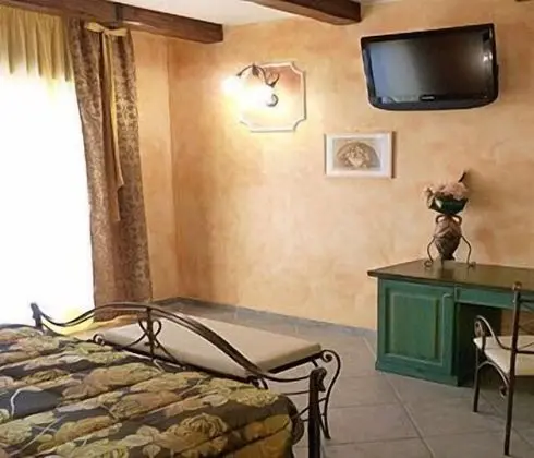 Tek Büyük veya İki Ayrı Yataklı Oda