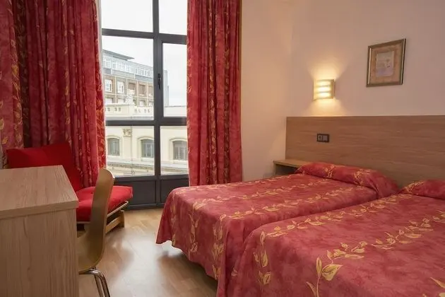 Standard Tek Büyük veya İki Ayrı Yataklı Oda