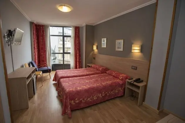 Standard Tek Büyük veya İki Ayrı Yataklı Oda