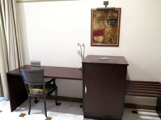 Basic Tek Büyük Yataklı Oda