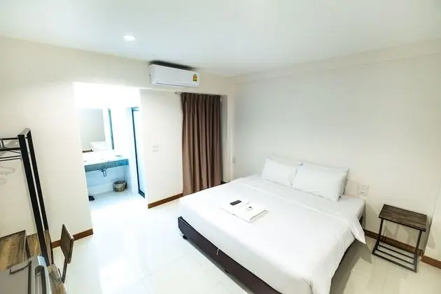 Modern King Room