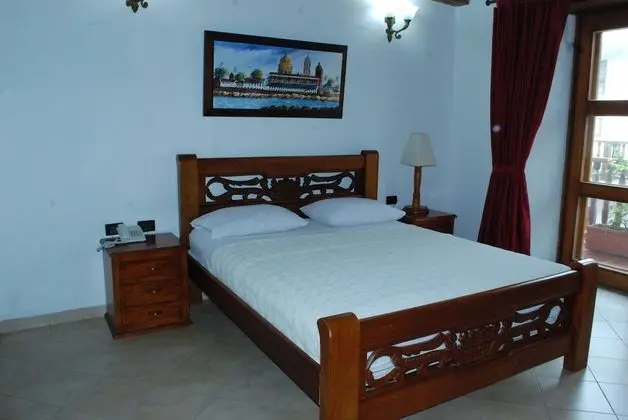 Deluxe Tek Büyük Yataklı Oda, 1 Çift Kişilik Yatak, Şehir Manzaralı, Kule
