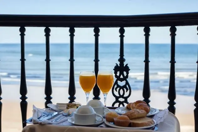 Tek Büyük Yataklı Oda, Deniz Manzaralı