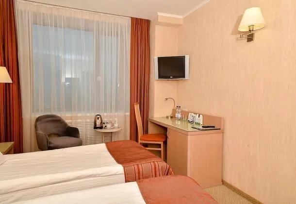 Standard Tek Büyük veya İki Ayrı Yataklı Oda