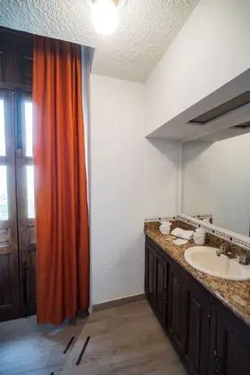 Single Room 2