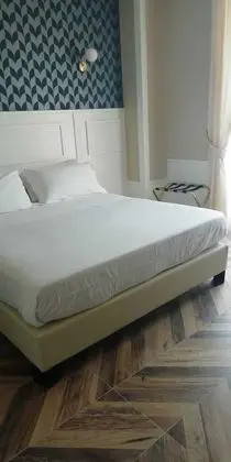 Basic Tek Büyük veya İki Ayrı Yataklı Oda