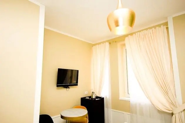 Basic Tek Büyük veya İki Ayrı Yataklı Oda