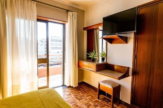 Tek Büyük Yataklı Oda, Balkon