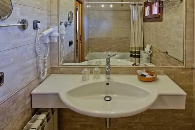 Tek Büyük Yataklı Oda, 1 Çift Kişilik Yatak, Teras