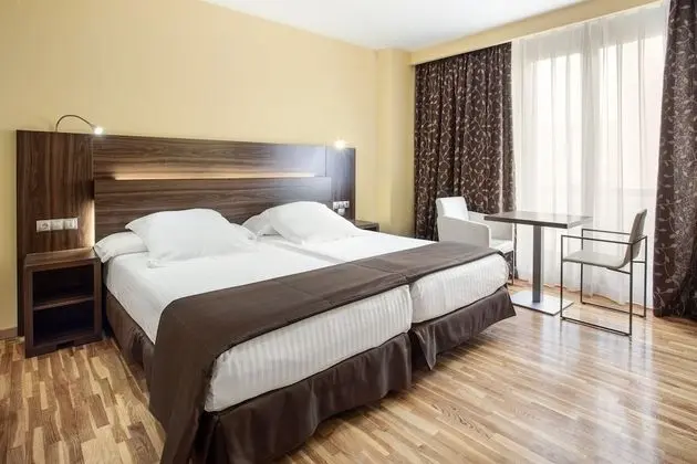 Tek Büyük Yataklı Oda (Twin + Child)