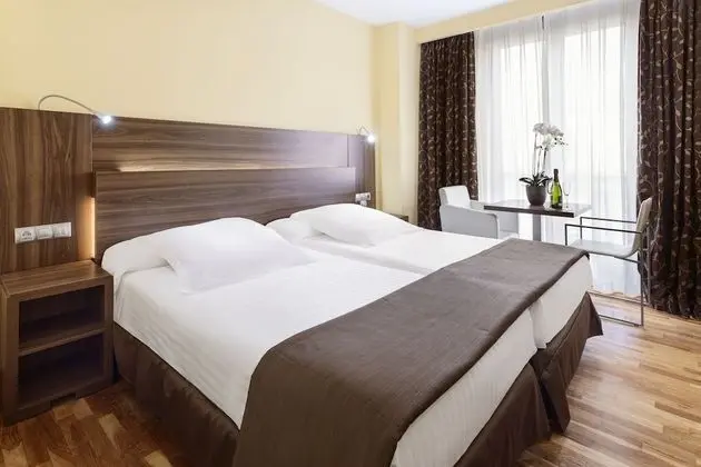 Tek Büyük Yataklı Oda (Twin + Child)