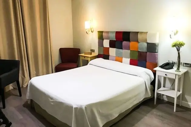 Standard Büyük Yataklı Tek Kişilik Oda