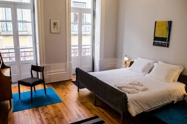 Design Tek Büyük veya İki Ayrı Yataklı Oda, Ortak Banyo