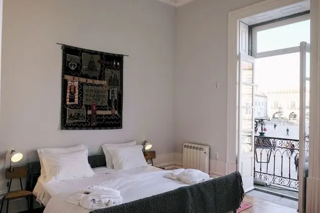 Tek Büyük Yataklı Oda, Ortak Banyo