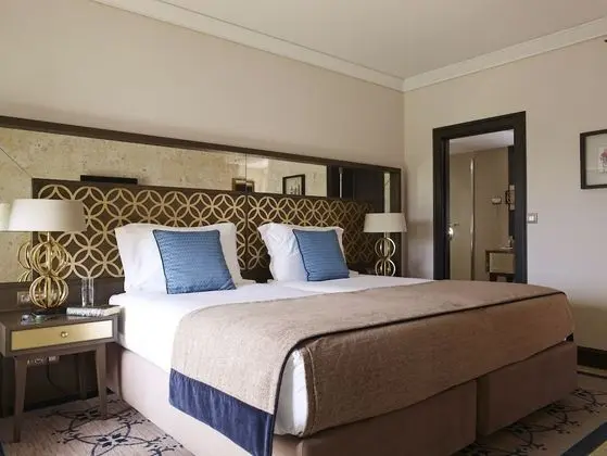 Premium Tek Büyük veya İki Ayrı Yataklı Oda (Golf or Sea view)