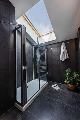 Deluxe Tek Büyük Yataklı Oda, Özel Banyo