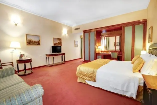 Junior Süit (Classic)