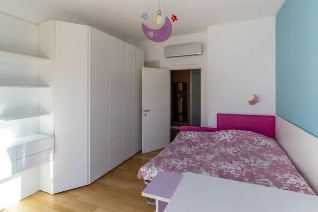 Deluxe Apart Daire, 2 Banyolu, Bahçe Manzaralı