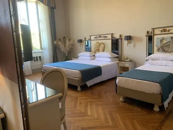 Classic Üç Kişilik Oda