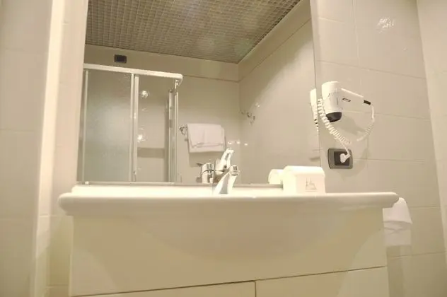 Tek Büyük veya İki Ayrı Yataklı Oda, Şehir Manzaralı
