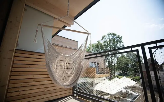 Tek Büyük Yataklı Oda, Balkon