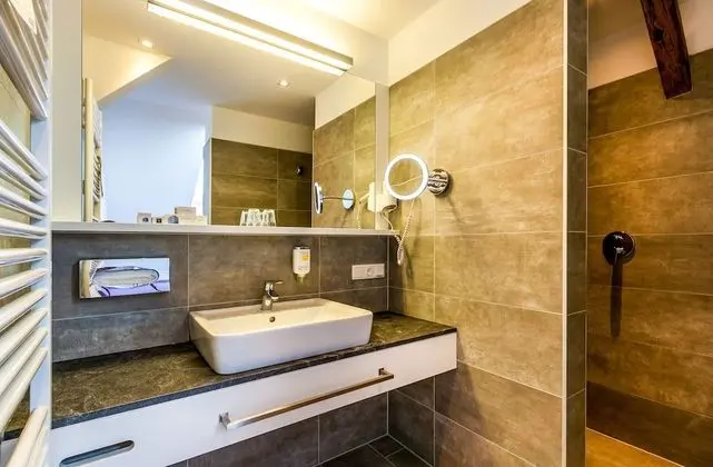 Comfort Tek Büyük Yataklı Oda
