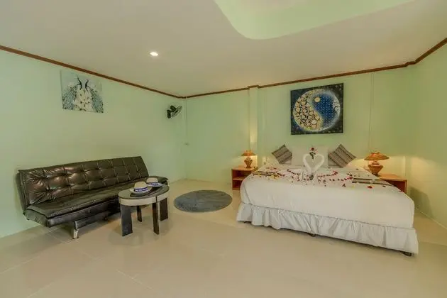 Deluxe Beach Front Cottage with Double Bed