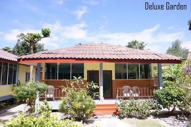 Deluxe Cottage with Double Bed and Garden View