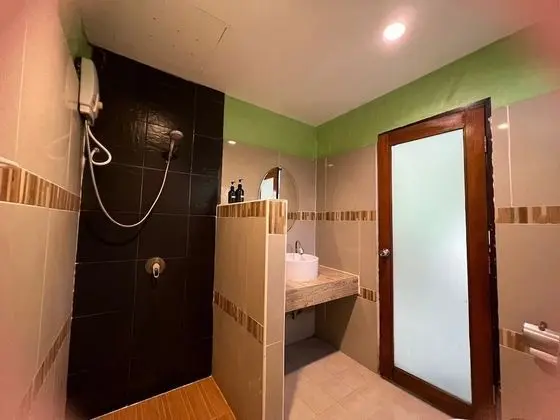 Deluxe Cottage with Twin Beds and Garden View