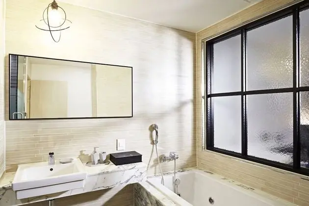 Oda (Customized Suite)