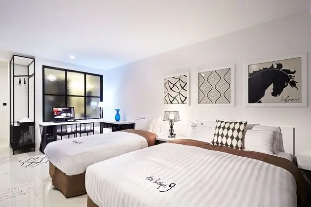 Oda (Customized Suite)