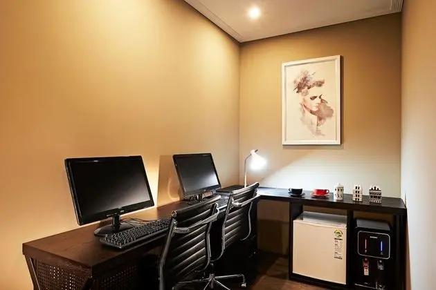 Oda (Western Suites)
