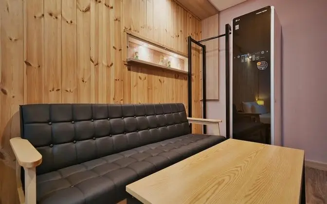 Oda (Premier(Netflix YouTube LG styler Bat)