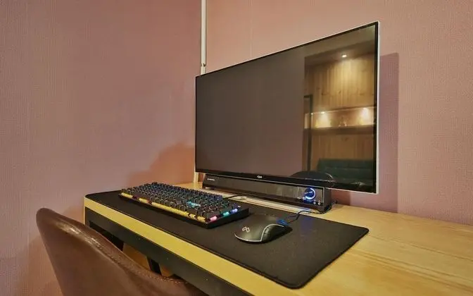 Oda (Premier(Netflix YouTube LG styler Bat)