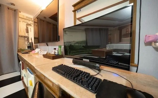 Oda (Special room-massage chair (Netflix a)