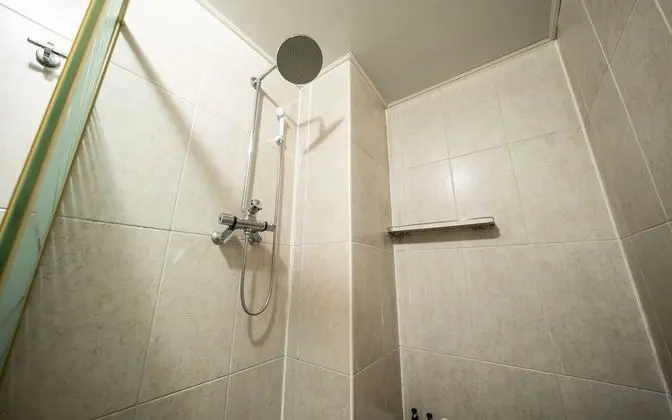 Oda (Special room-massage chair (Netflix a)