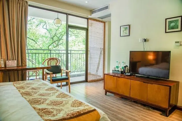 Superior Tek Büyük Yataklı Oda, Balkon, Dağ Manzaralı