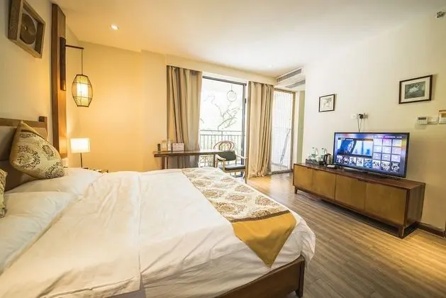 Superior Tek Büyük Yataklı Oda, Balkon, Dağ Manzaralı