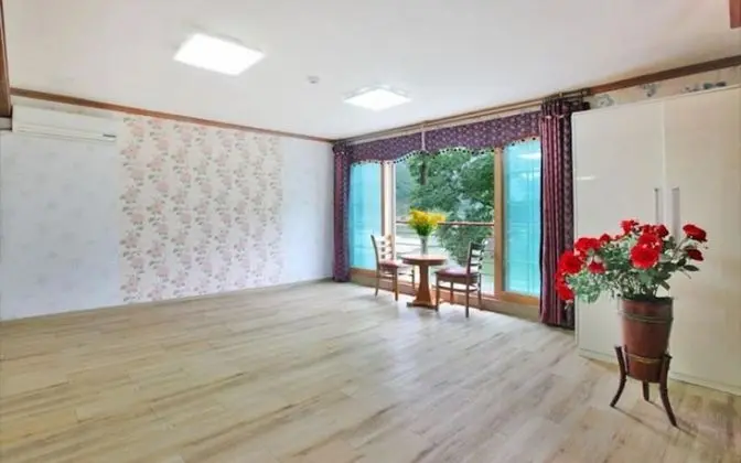 Oda (Haerancho (Main Building 1st Floor))