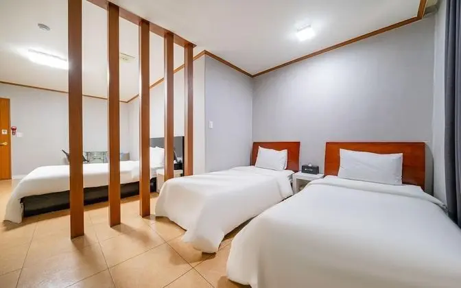 Oda (Three room)