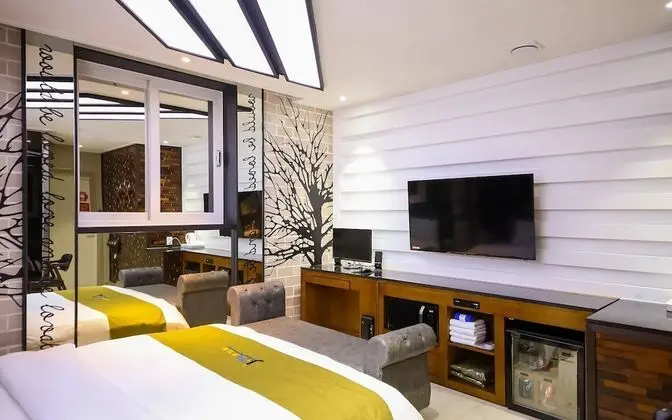 Oda (Drive-in Suite room)