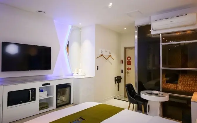 Oda (Drive-in Suite room)