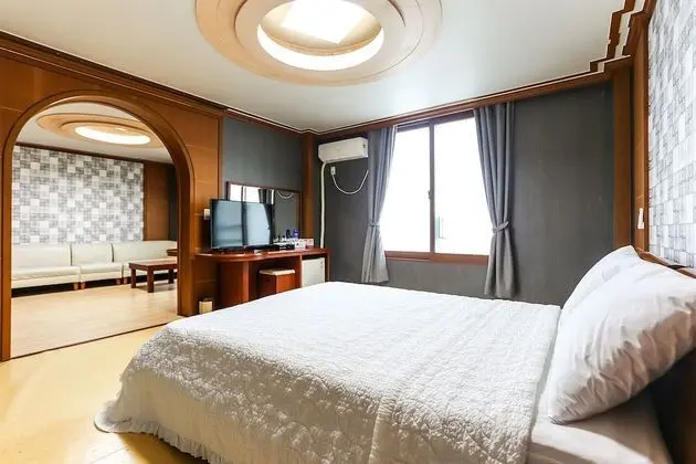Oda (Special Room)