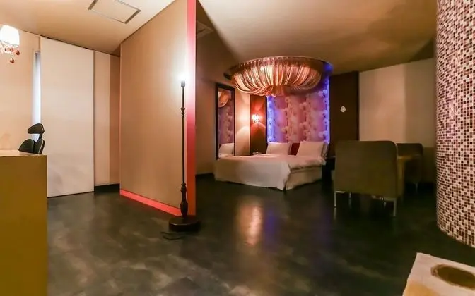 Oda (Club Suite)