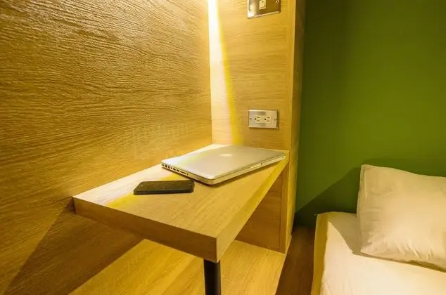 Ortak Ranzalı Oda, Sadece kadınlar için, Ortak Banyo (Single Bed)