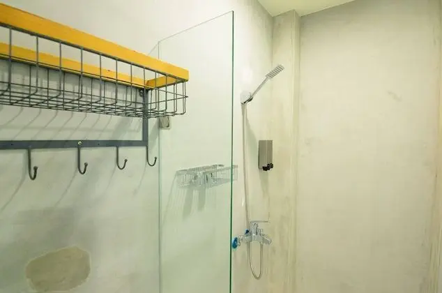 Ortak Ranzalı Oda, Sadece kadınlar için, Ortak Banyo (Single Bed)