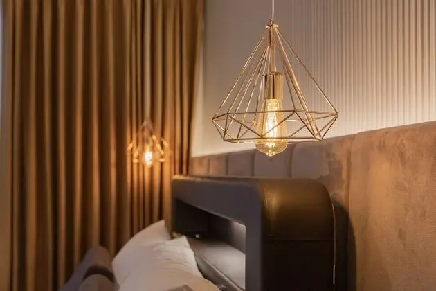 Luxury Tek Büyük Yataklı Oda